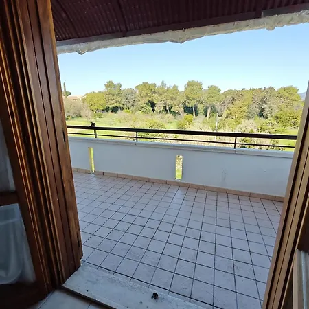Appartement R 42 Con Terrazzo E Posto Auto *