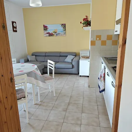 R 42 Con Terrazzo E Posto Auto *