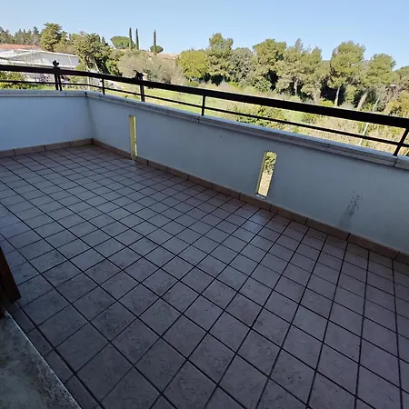 R 42 Con Terrazzo E Posto Auto Appartement Numana