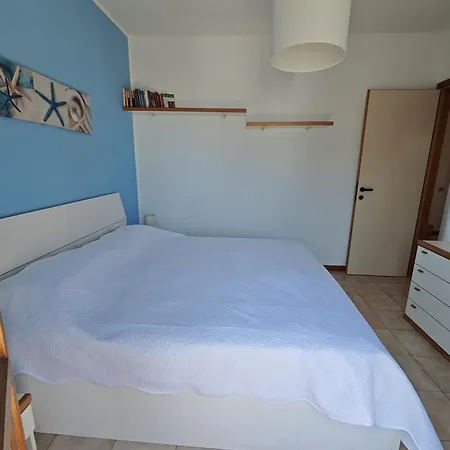 R 42 Con Terrazzo E Posto Auto Appartement Numana