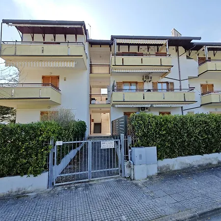 R 42 Con Terrazzo E Posto Auto Appartement *